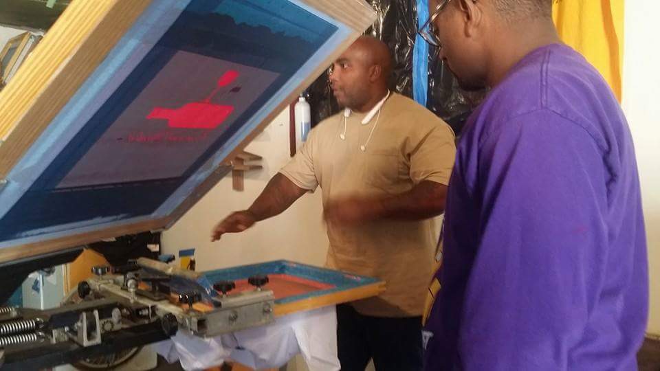 Screen Printing Class & T-Shirt Printing Workshop – Dallas, Texas - Image 4